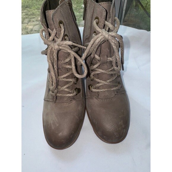 Sorel Joan uptown waterproof wedge lace bootie size 7.5 - Picture 1 of 10